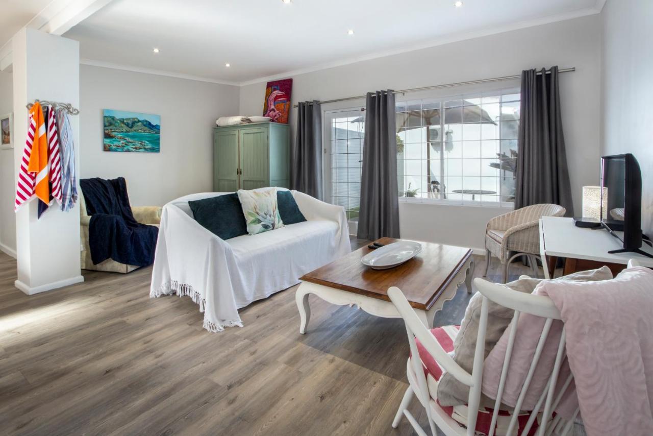 Goozi Garden Cottage Hermanus Exterior photo